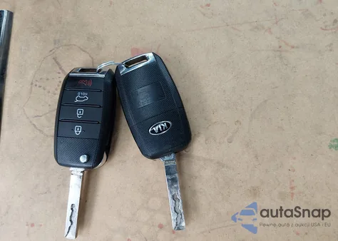 2017 Kia Niro Fe from USA, damaged, VIN KNDCB3LC6H5078781